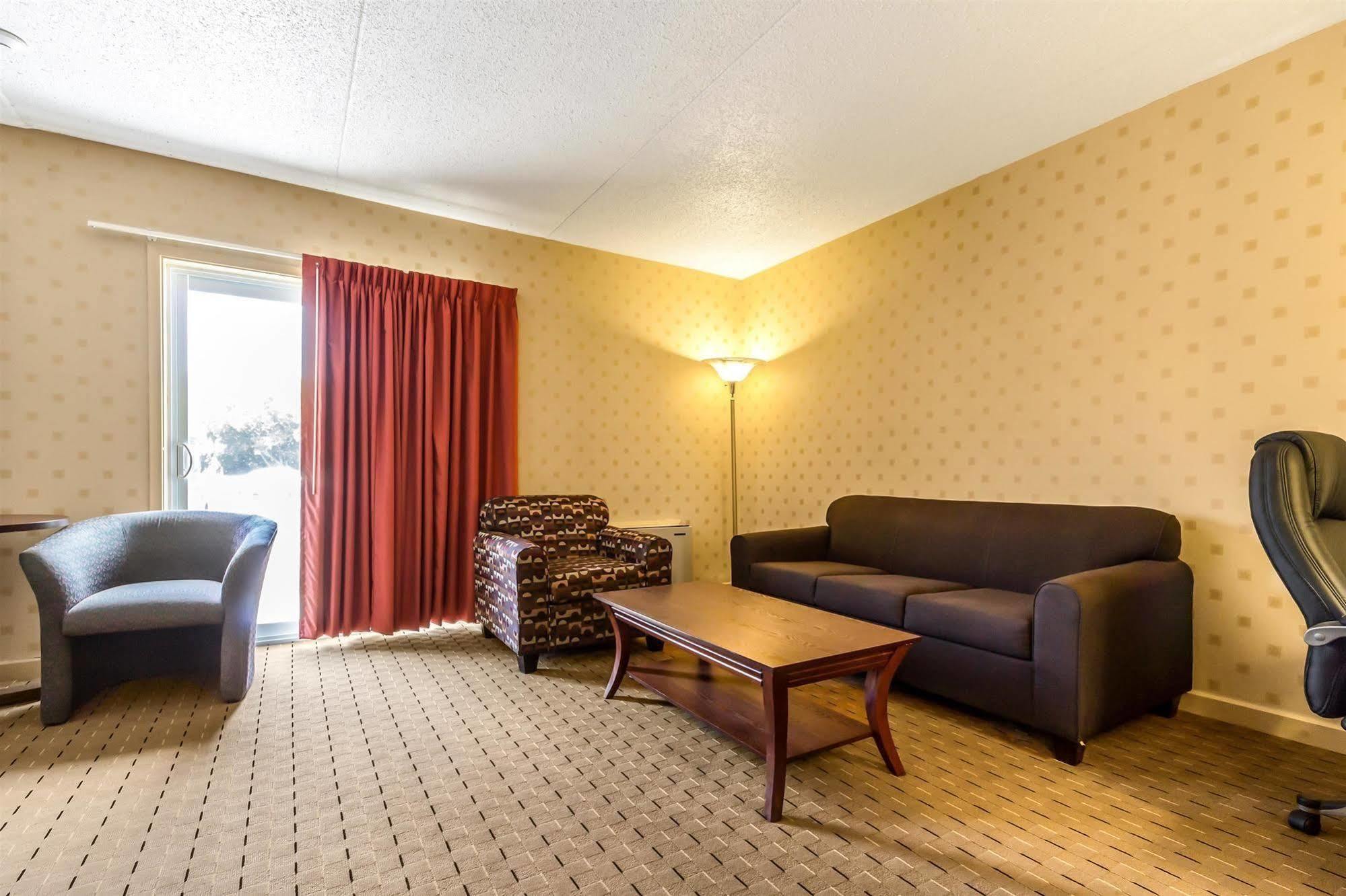 Motel 6-Trenton, On מראה חיצוני תמונה
